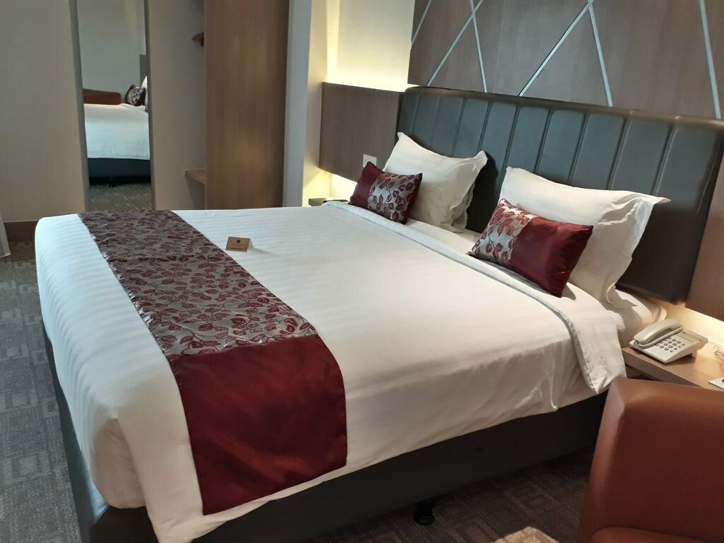 Demelia Hotel มากาซาร์ ภายนอก รูปภาพ