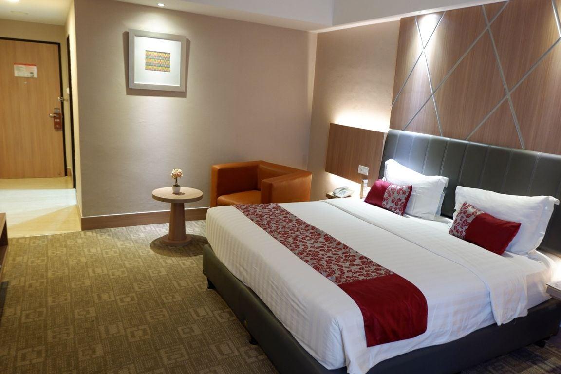 Demelia Hotel มากาซาร์ ภายนอก รูปภาพ