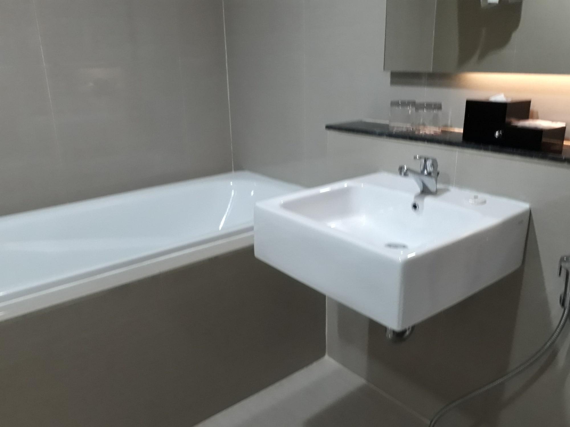 Demelia Hotel มากาซาร์ ภายนอก รูปภาพ